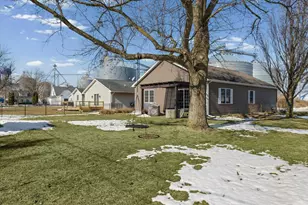 207 E School St, Royal, IL 61871 - Photo 28