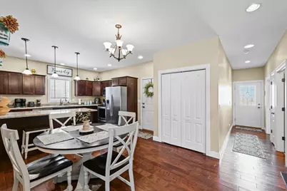 207 E School Street, Royal, IL 61871 - Photo 8