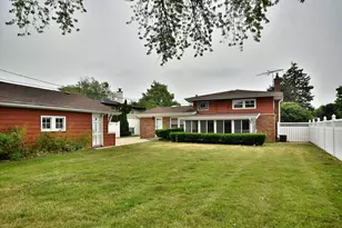 8006 W Courtland Ave, Norridge, IL 60706 - Photo 6