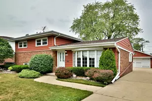 8006 W Courtland Ave, Norridge, IL 60706 - Photo 2