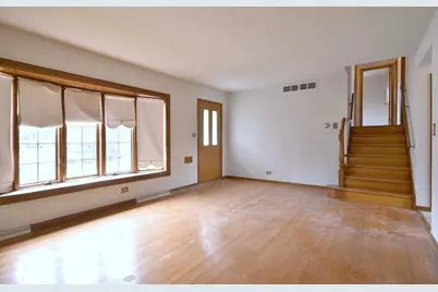 8006 W Courtland Avenue, Norridge, IL 60706 - Photo 10