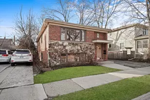 69 E Quincy St, Riverside, IL 60546 - Photo 1