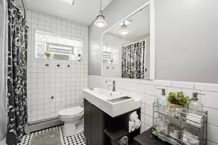 69 E Quincy St, Riverside, IL 60546 - Photo 6