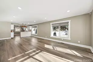 28W504 Rogers Ave, Warrenville, IL 60555 - Photo 6