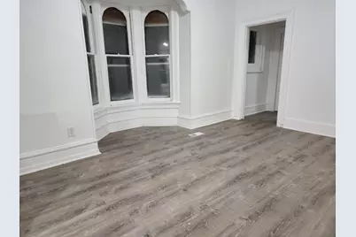 [Address not provided], Elgin, IL 60120 - Photo 8