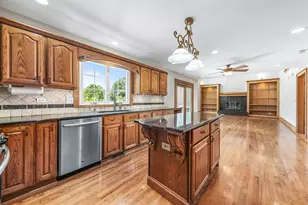 1344 Cantigny Ct, Naperville, IL 60565 - Photo 4