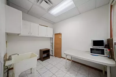 591 Burnham Avenue, Calumet City, IL 60409 - Photo 14