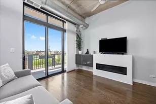 811 W 15th Pl, Chicago, IL 60608 - Photo 4