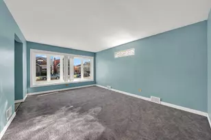 5630 S Melvina Ave, Chicago, IL 60638 - Photo 4