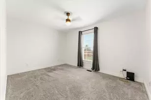 426 E Newton St, Mansfield, IL 61854 - Photo 20