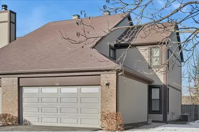 335 Shadow Bend Drive, Wheeling, IL 60090 - Photo 2