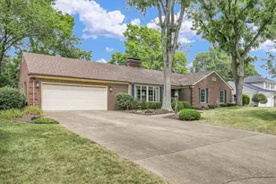 13 Lincolnshire Ave, Danville, IL 61832 - Photo 2