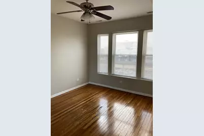 4042 S Calumet Avenue #3S, Chicago, IL 60653 - Photo 2