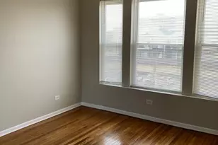 4042 S Calumet Ave, Chicago, IL 60653 - Photo 2