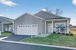 169 Hialeah Ln, Grayslake, IL 60030 - Photo 1