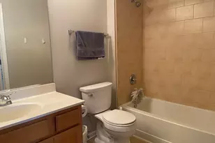 3232 N Halsted St, Chicago, IL 60657 - Photo 18