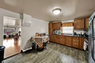 1404 W Fuller St, Chicago, IL 60608 - Photo 10