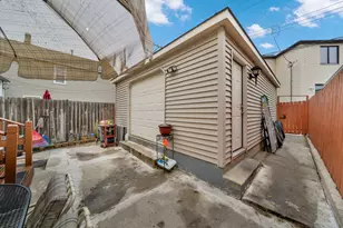 1404 W Fuller St, Chicago, IL 60608 - Photo 4