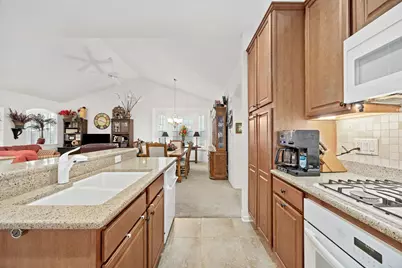 1193 Heathrow Lane, Aurora, IL 60502 - Photo 12