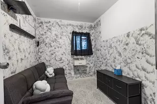 3010 10th St, Rockford, IL 61109 - Photo 12