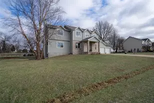 9821 Gabriel Dr, Bloomington, IL 61705 - Photo 2