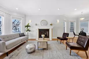 3638 N Hoyne Ave, Chicago, IL 60618 - Photo 6