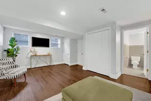 3638 N Hoyne Ave, Chicago, IL 60618 - Photo 28