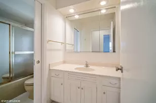 1770 Overland Trail, Deerfield, IL 60015 - Photo 16