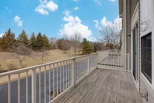 720 Thornbury Rd, Bartlett, IL 60103 - Photo 8