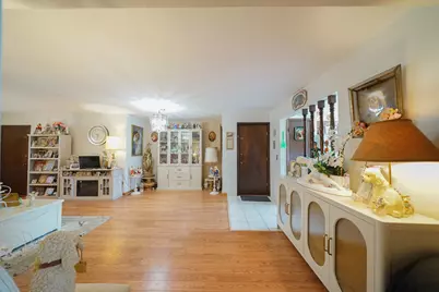 7604 W Lawrence Avenue #1B, Harwood Heights, IL 60706 - Photo 4