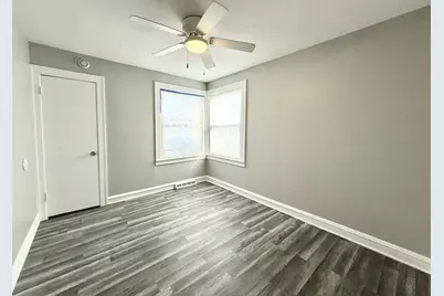 205 E 142nd Place, Dolton, IL 60419 - Photo 8