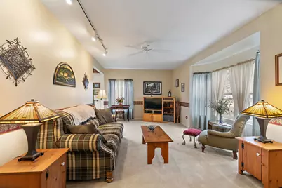 2350 Camden Bay #2350, Elgin, IL 60123 - Photo 4