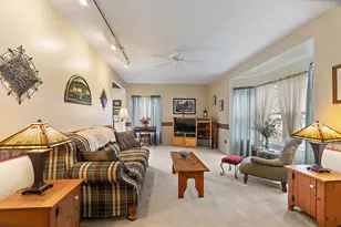 2350 Camden Bay, Elgin, IL 60123 - Photo 4