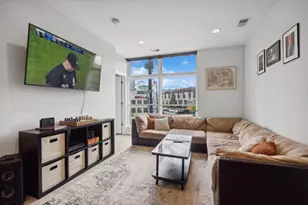 713 N Milwaukee Ave, Chicago, IL 60642 - Photo 8