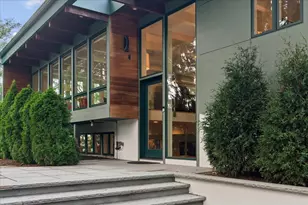 1436 S Estate Ln, Lake Forest, IL 60045 - Photo 2