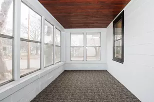 611 E Olive St, Bloomington, IL 61701 - Photo 4