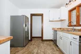 611 E Olive St, Bloomington, IL 61701 - Photo 18