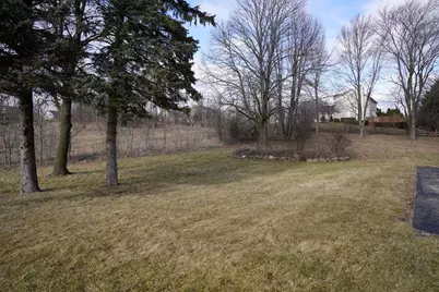 264 Crozier Drive, Grayslake, IL 60030 - Photo 2