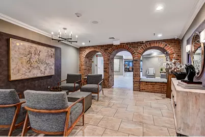 601 Lake Hinsdale Drive #112, Willowbrook, IL 60527 - Photo 2