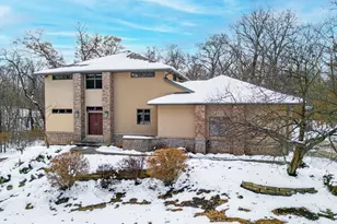 9208 Sheringham Dr, Roscoe, IL 61073 - Photo 1