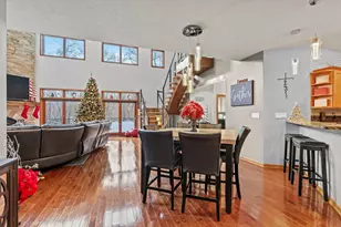 9208 Sheringham Dr, Roscoe, IL 61073 - Photo 12