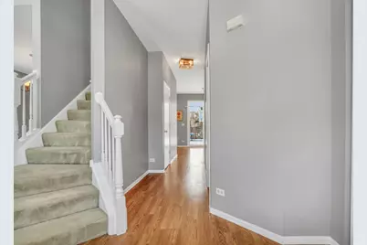 90 N Inverness Court, Round Lake, IL 60073 - Photo 2