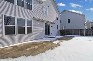 90 N Inverness Ct, Round Lake, IL 60073 - Photo 36