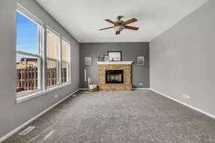 90 N Inverness Ct, Round Lake, IL 60073 - Photo 12