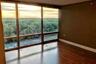 9715 Woods Dr, Skokie, IL 60077 - Photo 6