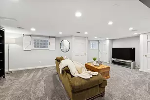 579 Lee St, Glen Ellyn, IL 60137 - Photo 26