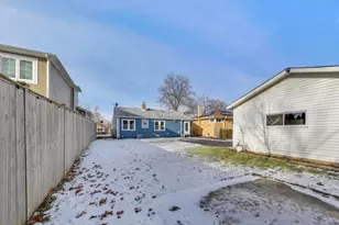 823 N Fernandez Ave, Arlington Heights, IL 60004 - Photo 20