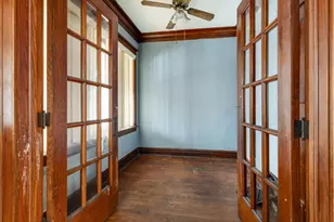 8137 S Bennett Ave, Chicago, IL 60617 - Photo 6