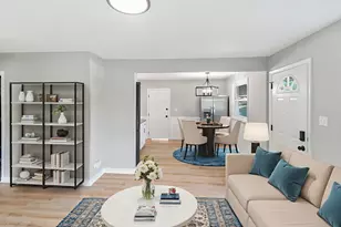 15332 Dante Ave, Dolton, IL 60419 - Photo 4