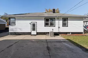 17641 Burnham Ave, Lansing, IL 60438 - Photo 22
